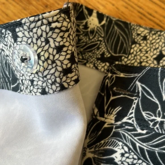 Abercrombie & Fitch Floral Wrap Skirt - Picture 6 of 10